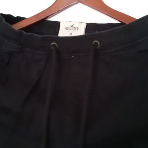 Hollister California Guys jogger pants Medium , black made in Bangladesh